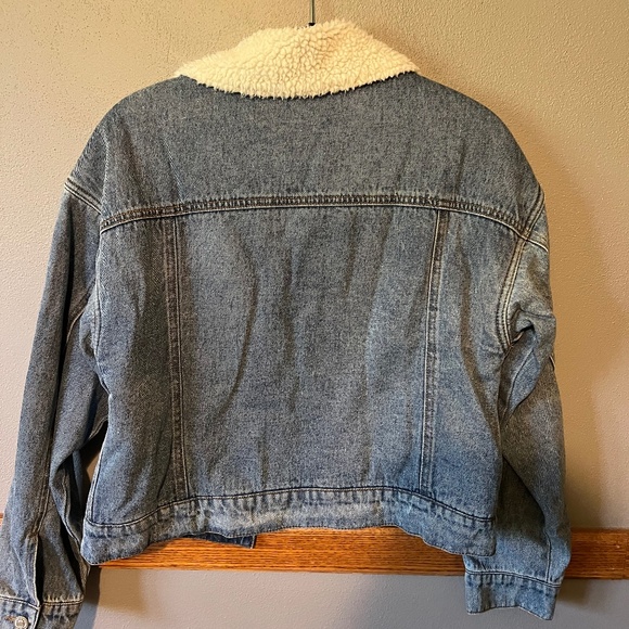 Sherpa Trucker Jacket - Picture 2 of 5